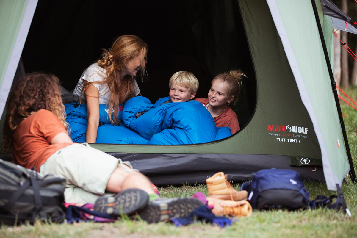 Front Page -AU Outdoor Equipment Shop Black Wolf AOD CV5A9073